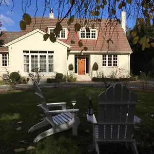 Number41 Bed + Breakfast Blenheim